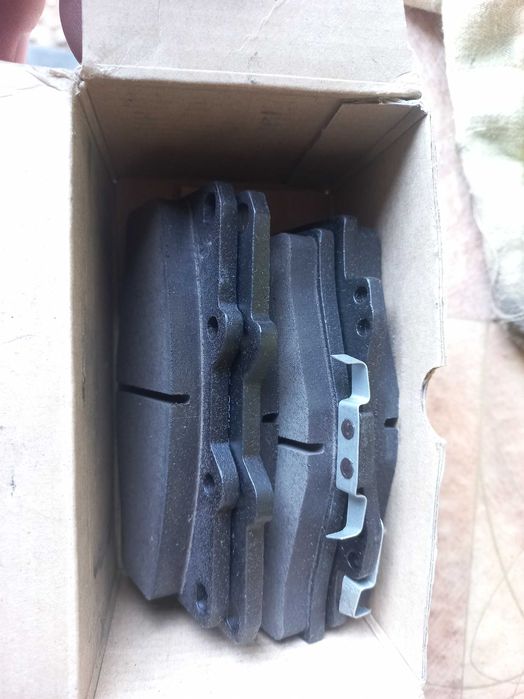 Продам колодки новые