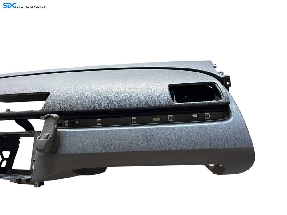 Plansa Bord Goala Dezechipata Volkswagen Passat B6 2005 - 2010 Cod 3C1819634H 3C1819634J [LC0391]