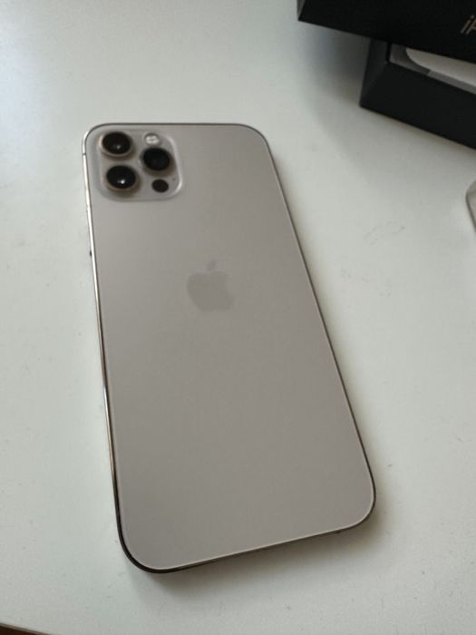 Iphone 12 pro Gold