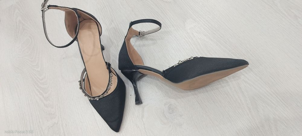 Продам     туфли