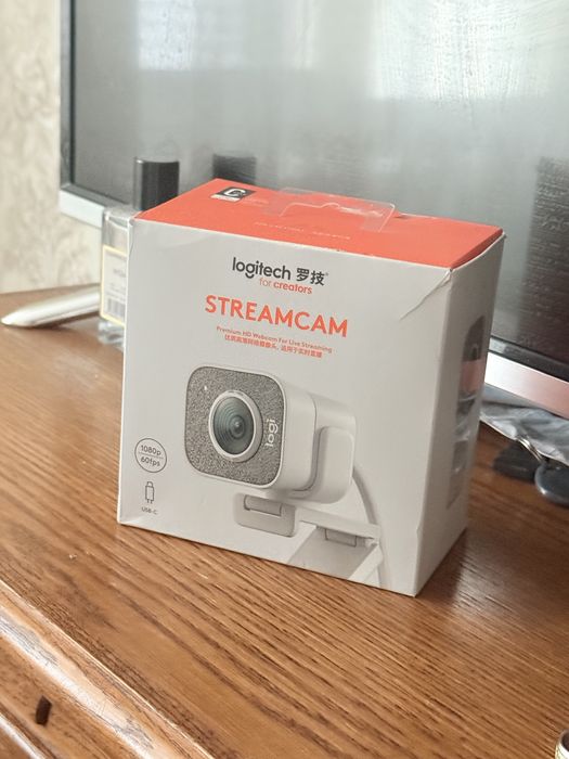 Logitech stream cam