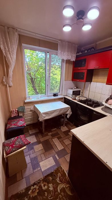 Продаётся 2 комн район Детская больница