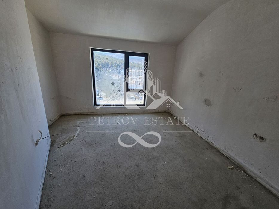 Продава се Тристаен апартамент в Велинград - 82 кв.м за 976 €/кв.м - Снимка #3