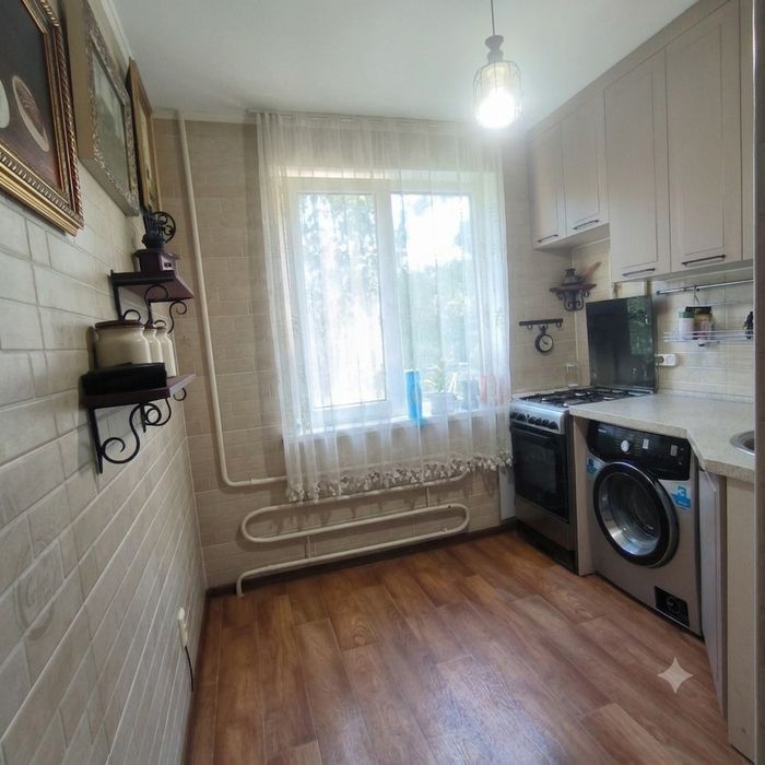 Продам 2 ком квартиру в центре