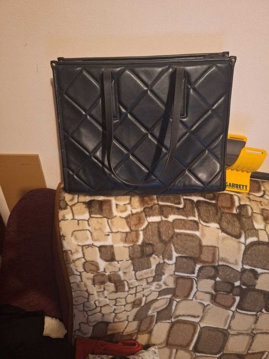 geanta neagra dama