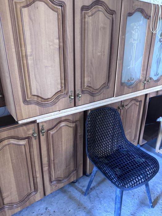 Продам б-у кухонный гарнитур угловой