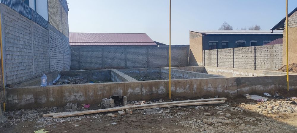 Продаётся участок 4 сотки.