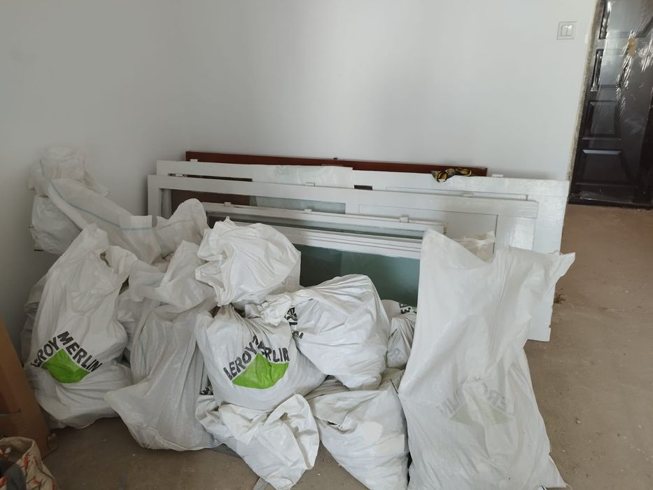 Transport moloz bucuresti