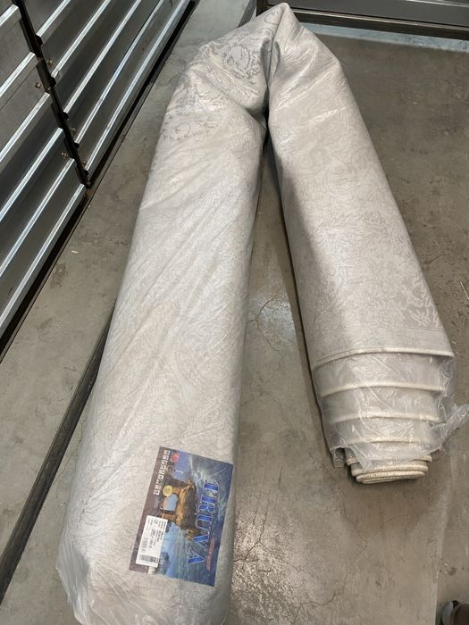 Продаю ковры в хорошем состояний