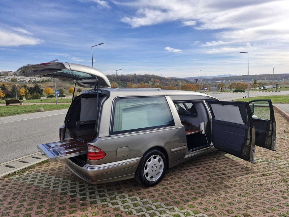 Mercedes E 220 / Dric SD-Funerar / An fabricatie 2002 / Ocazie ! Iasi ...