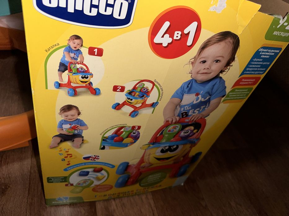 Продам толокар от chicco