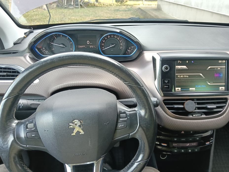 Peugeot 2008 , an 2014 , Diesel