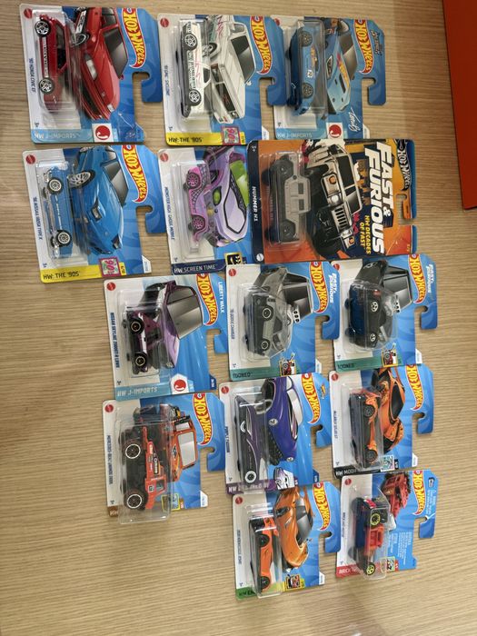 Hot wheels колички
