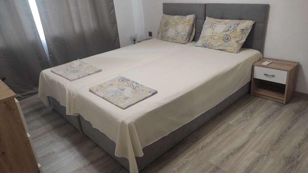 Тристаен апартамент на топцентър. 2 отделни бани и 2 спални