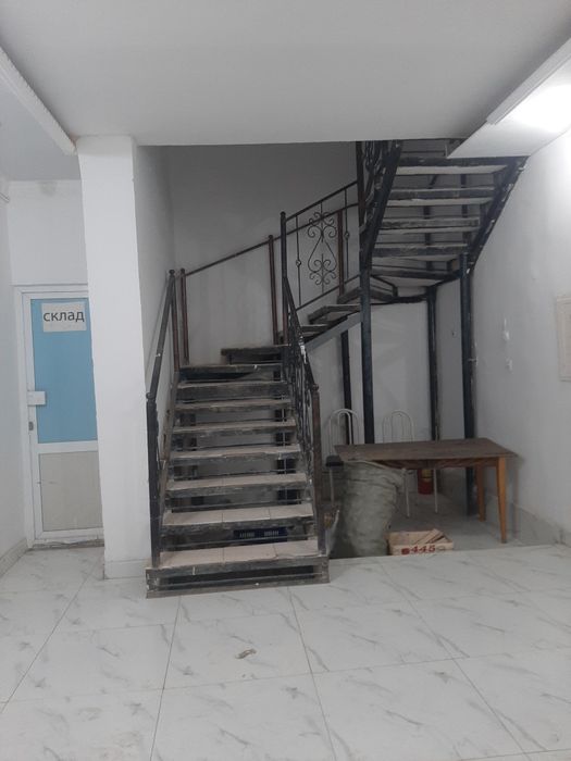 Айдаулет тойханасынын   2 этажы арендага бериледи келисимли бахада