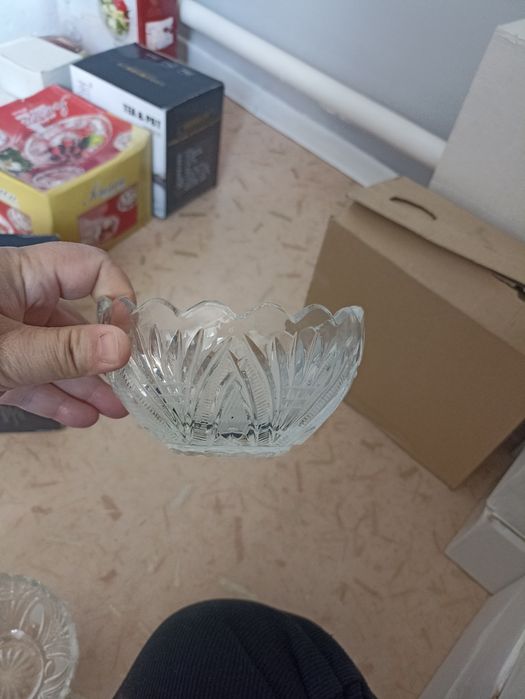 Продам хрустальные конфетницы