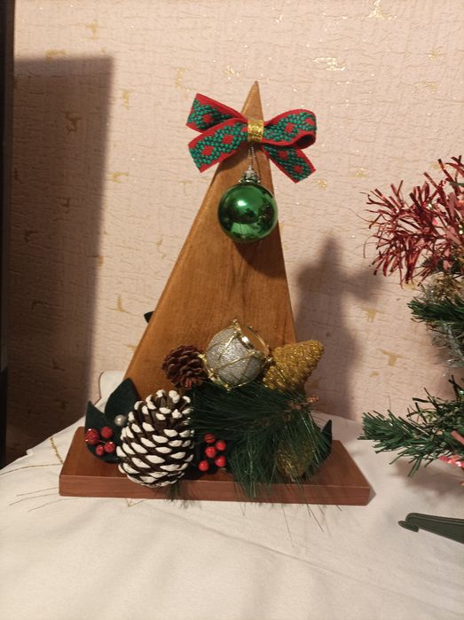 Ёлки новогодние разные