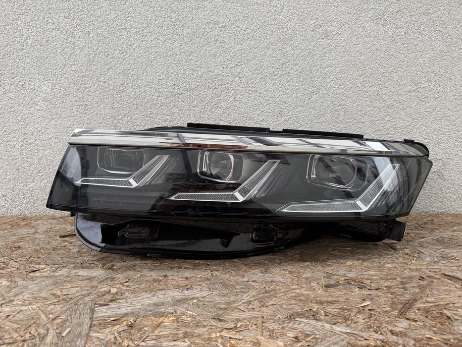 Far stanga VW Touareg 3 Facelift CR7 Full LED MATRIX Original Europa