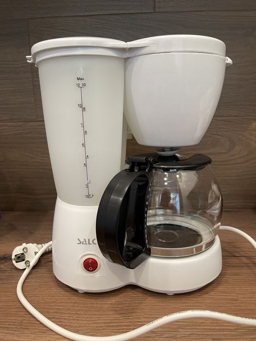 Продам Кофеварку Электрическую