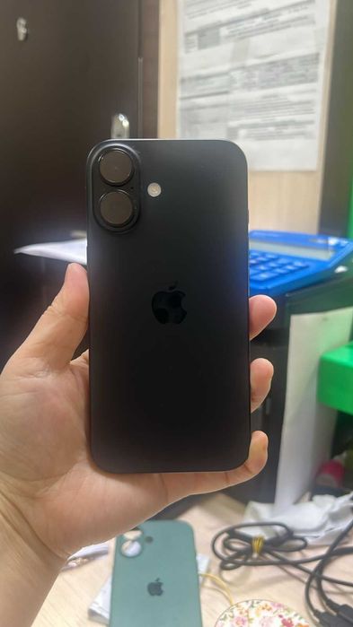 Apple iPhone 16 (только e-sim);  (Алматы)  105/7650