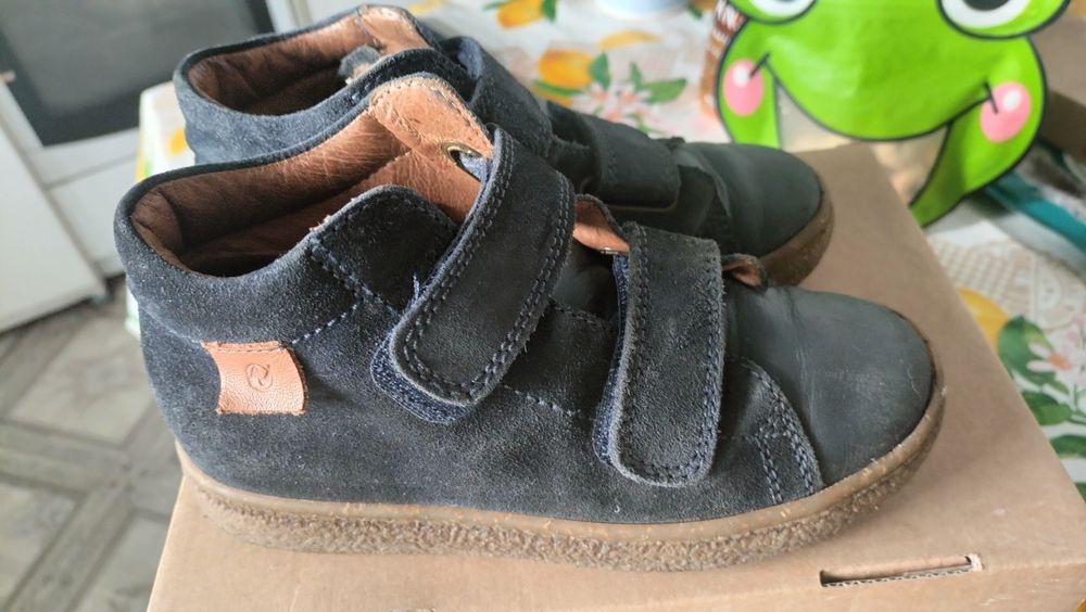 Детские осенние ботинки