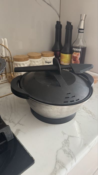 Продается кухонный комбаин