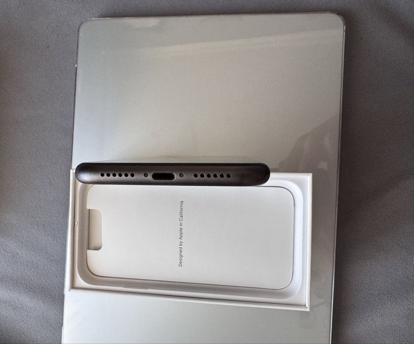 Айфон 11  128гб состояние идеальное