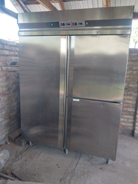 Продам холодильник