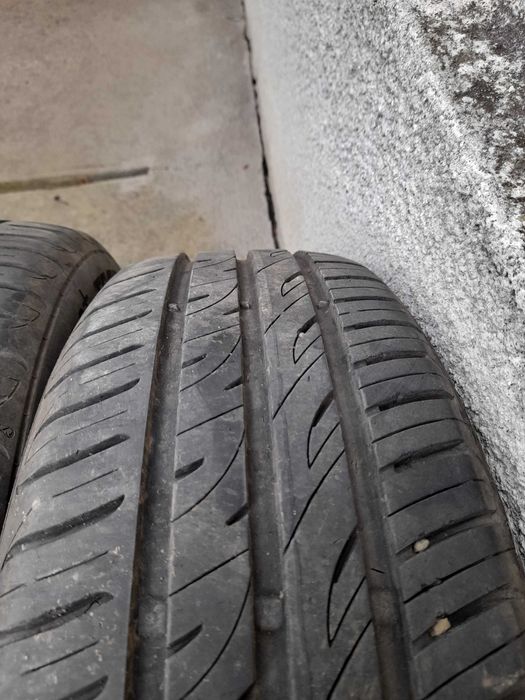 Anvelope germane TECAR 185 60 R15 de VARA stare excelenta