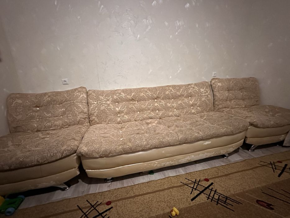 Продается диван !!