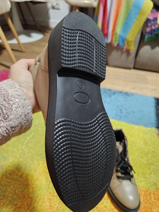 Ghete noi piele Luca di Gioia