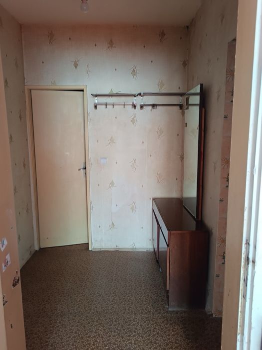 Продава се Двустаен апартамент в Велики Преслав - 64 кв.м за 487 €/кв.м - Снимка #2