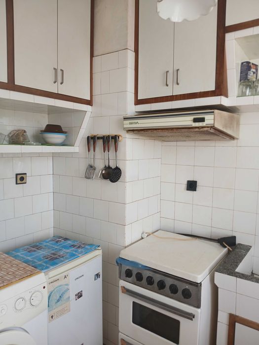 Дава се под наем Двустаен апартамент в Стара Загора, Център - 50 кв.м за 204 € - Снимка #3