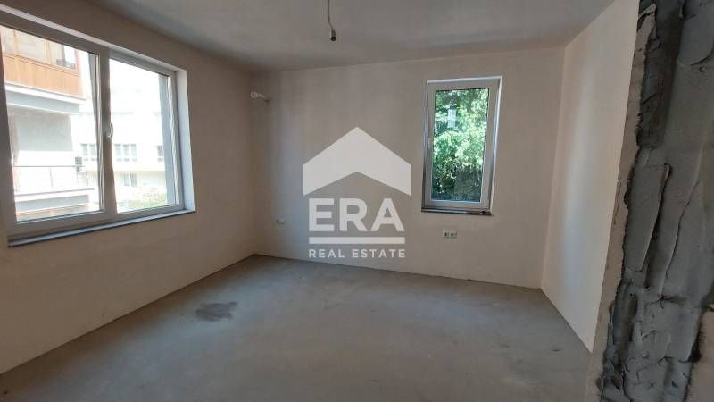 Продава се Двустаен апартамент в Варна, Бриз - 67 кв.м за 2089 €/кв.м - Снимка #6