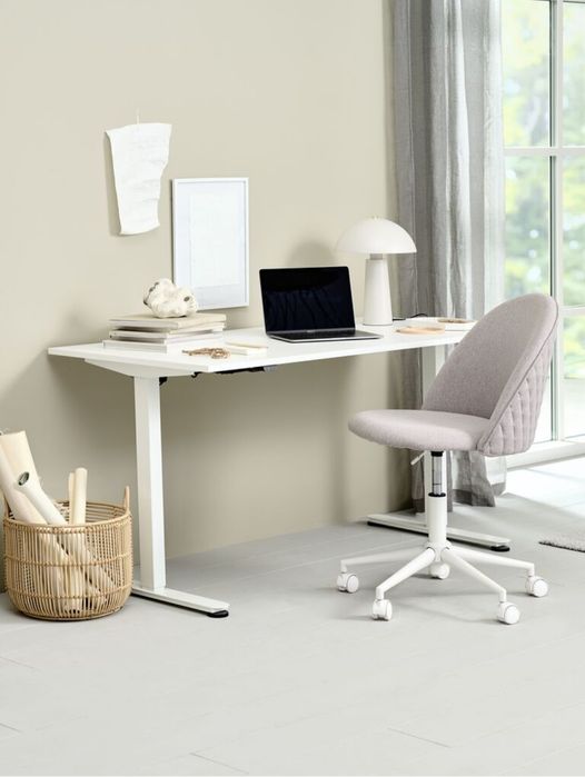 VÂND URGENT Birou reglabil pe înălțime electric, 80*160 cm IMPECABIL