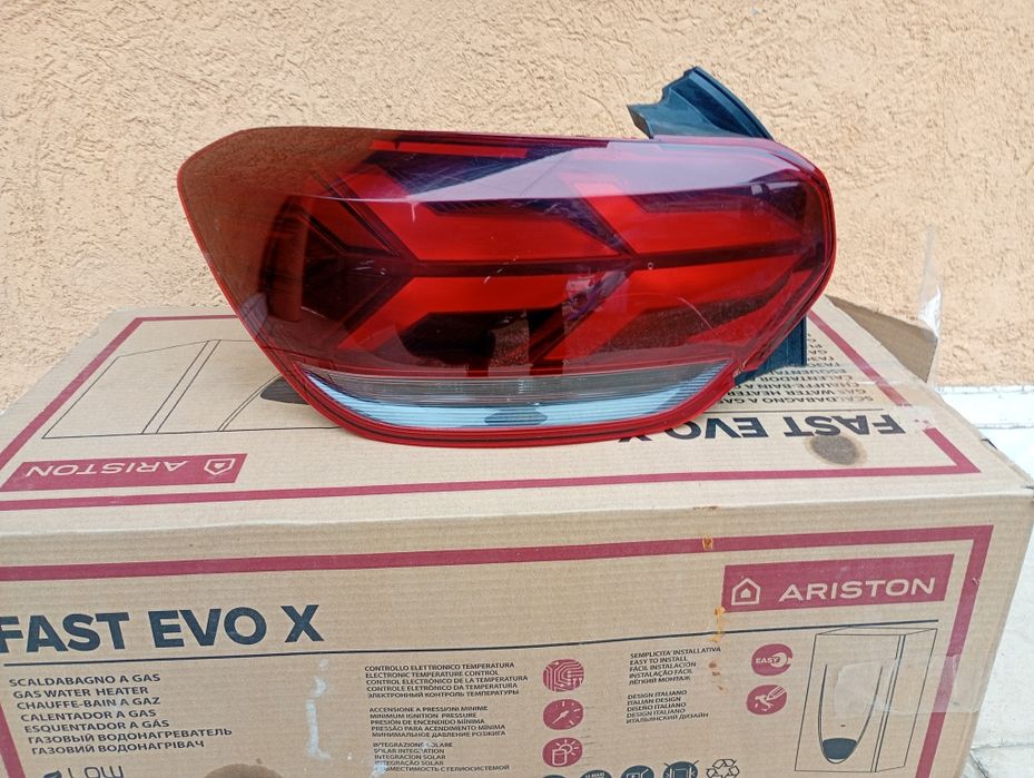 Stop stânga Dacia Logan 3 facelift cod 265559998r