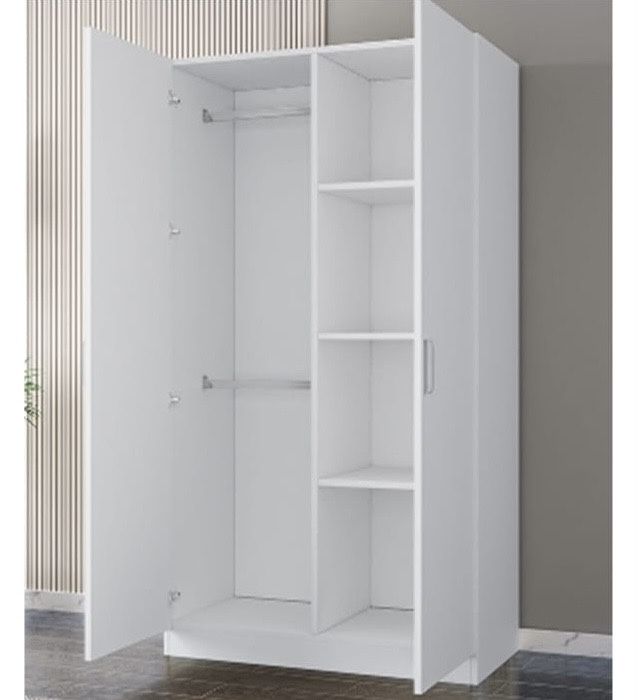 Шкаф в отличном состояний