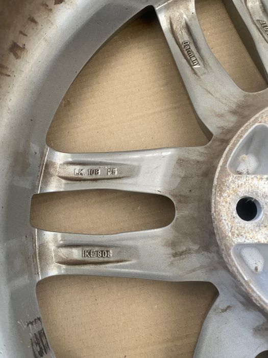 Jante Audi cu anvelope Michelin 235/60r18