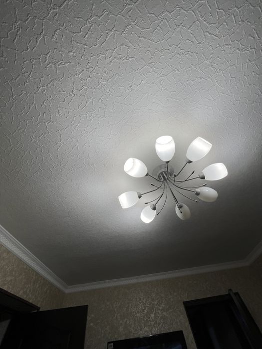 Продается Люстра навесная