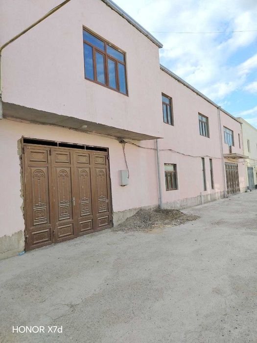 Buxoro shahar hududida bino sotiladi