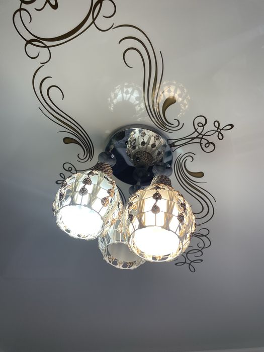 Люстра для дома в хорошем состоянии