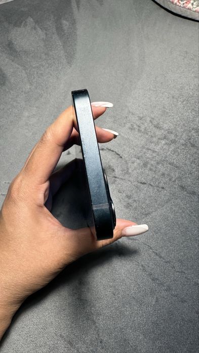 Срочно продается iphone 13