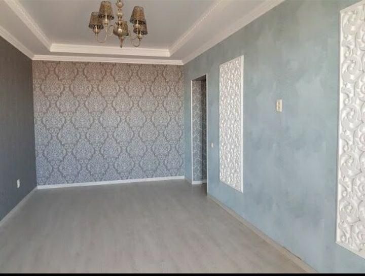 Клеем обой без швов