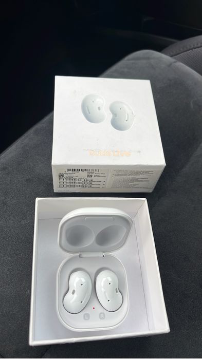 Samsung Buds Live - Noi in cutie