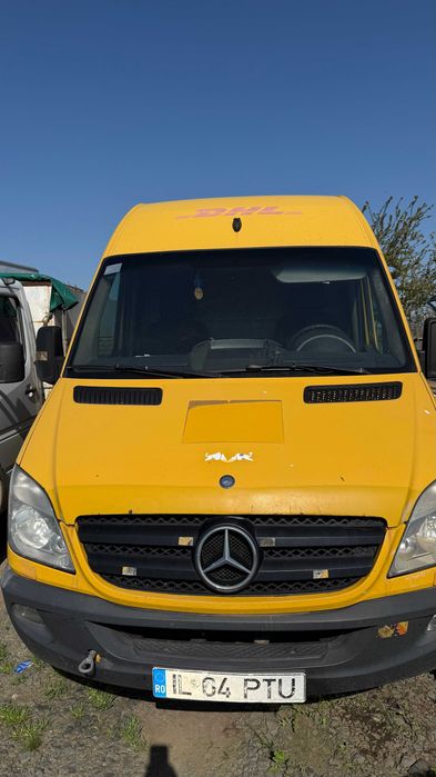 Vând autoutilitare dubă mercedes sprinter 315 cdi 150 cp 3,5t/2008 6000 euro si furgon iveco daily 35 c 10 cu lift 3,5 t 100 cp/2007 500 euro