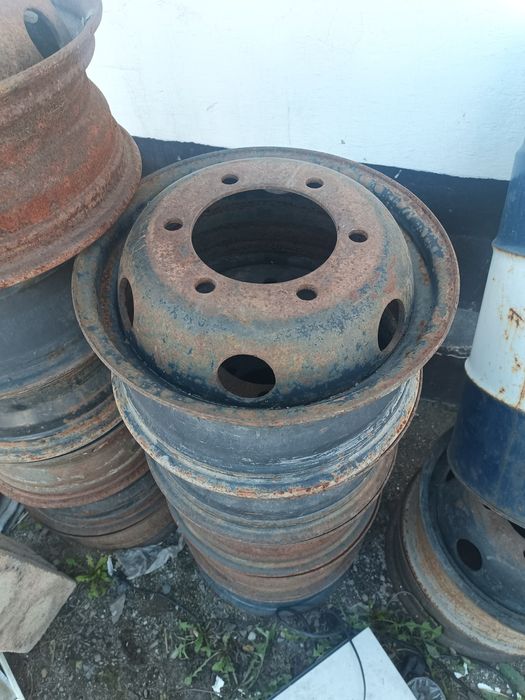 Запасные части б у ,ЗИЛ бычёк , диски