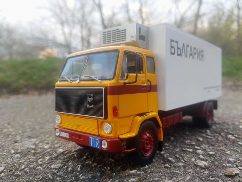 Умален модел на Volvo F89 в мащаб 1:43