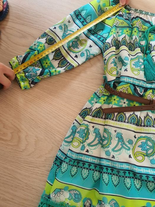 Vând rochita subtire