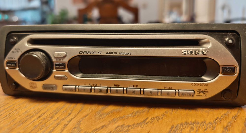 Radio CD Mp3 Player auto Sony CDX-GT20