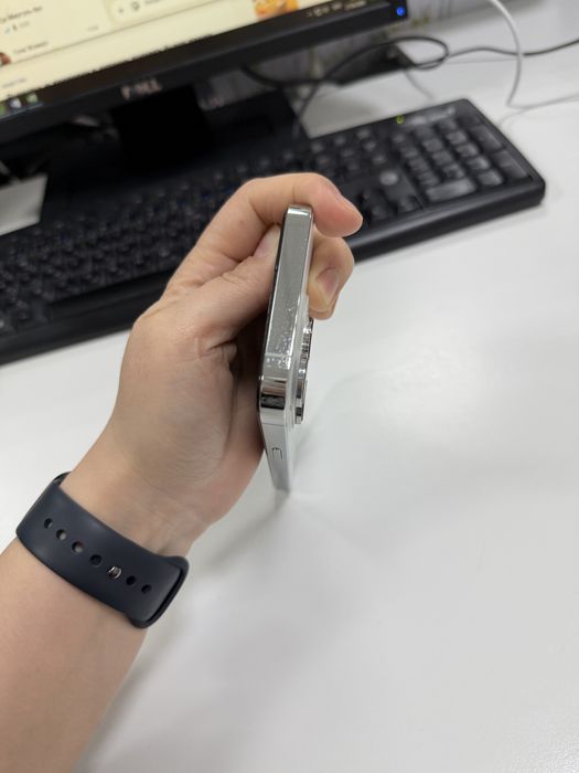 Продам iPhone 14pro в отличном состоянии